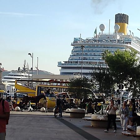 Central Apartment A Due Passi Dal Porto Palermo Eksteriør bilde