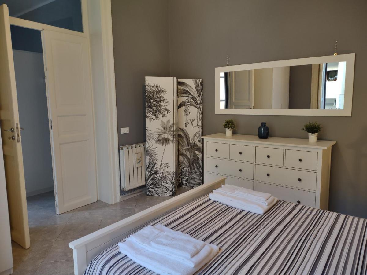 Central Apartment A Due Passi Dal Porto Palermo Eksteriør bilde