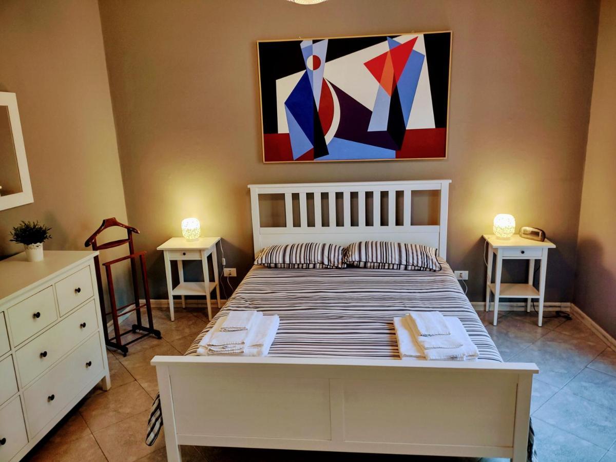 Central Apartment A Due Passi Dal Porto Palermo Eksteriør bilde