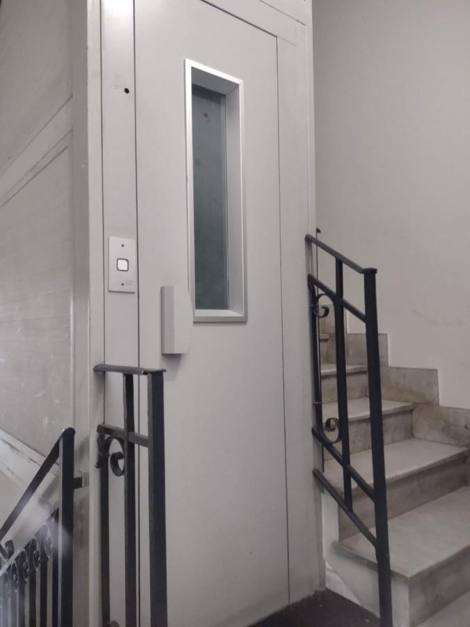 Central Apartment A Due Passi Dal Porto Palermo Eksteriør bilde